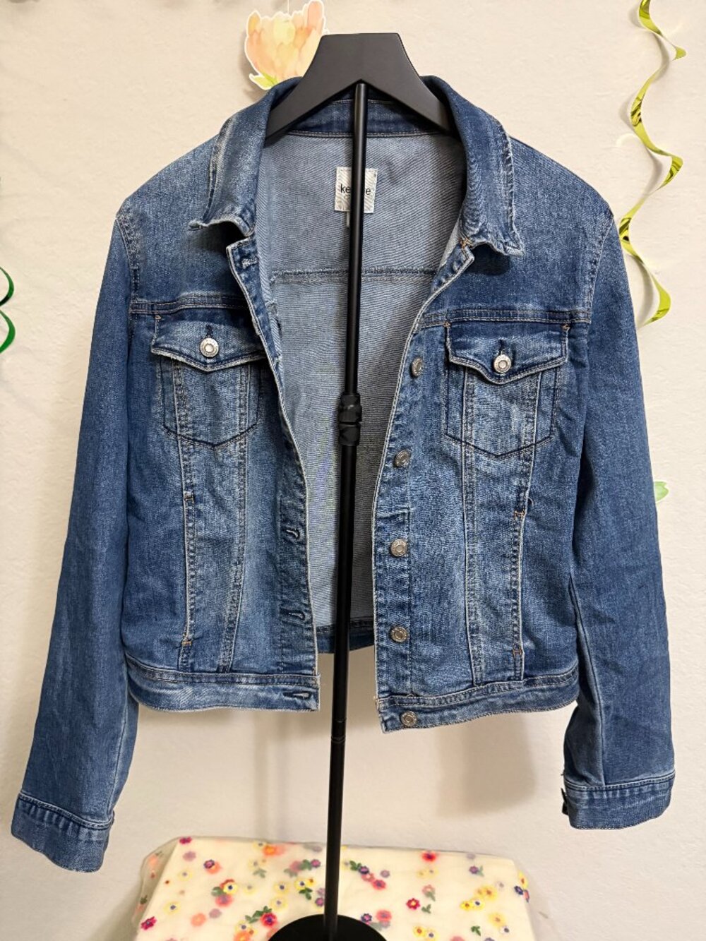 kensie Jeans Classic Medium Wash Denim Jacket